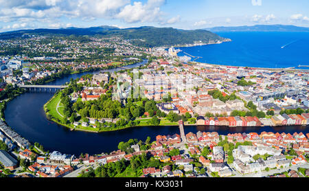 Trondheim Stadt Antenne Panoramablick. Trondheim ist der Dritte die bevölkerungsreichste Gemeinde in Norwegen. Stockfoto