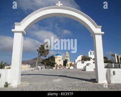 Griechisch-orthodoxen Kirche auf der Insel Santorin in Griechenland Stockfoto