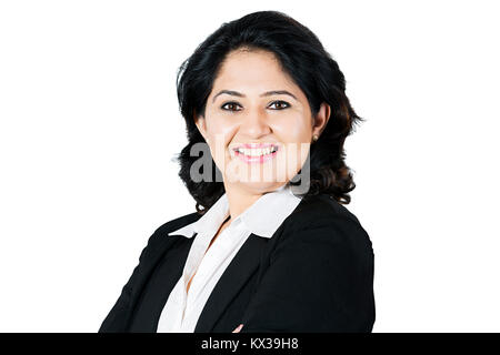 Indische Business Woman Standing Pose auf weißem Hintergrund Stockfoto