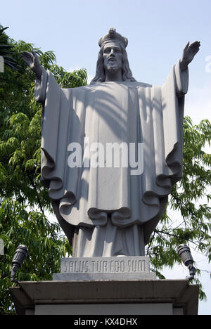 Statue Yesus Christus in der Nähe von Kathedrale in Jakarta, Indonesien Stockfoto