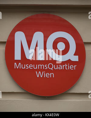 WIEN, ÖSTERREICH - 04. DEZEMBER 2017: Schild MuseumsQuartier Stockfoto