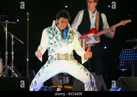 Birmingham, Großbritannien. 6. Januar, 2018. Ein hoffnungsvoller Kandidat beim Finale der Elvis Europameisterschaft im Hilton Hotlel, NEC, Birmingham. Credit: Peter Lopeman/Alamy leben Nachrichten Stockfoto