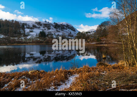 Schneefall in der walisischen Berge um Dol-y-mynach Behälter Rhayader Powys UK Stockfoto