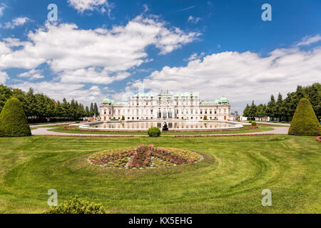 Panorama von Schloss Belvedere in Wien, Österreich Stockfoto