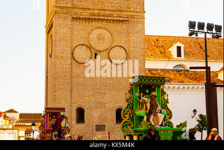 Parade anlässlich der Erscheinung des Urlaub in Andalusien, Epiphanie feiert in der Provinz Malaga, Ferienwohnung und Tag, Prozession Stockfoto