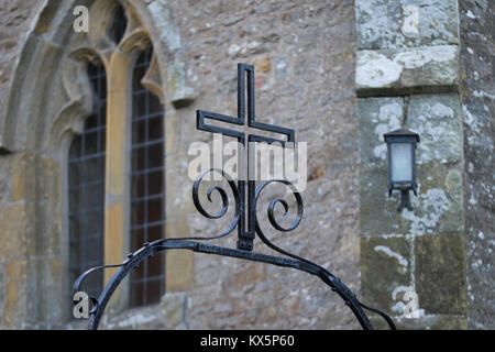 Kreuz in St. Oswalds Kirche Schloss Bolton Yorkshire England 7.1.18 Stockfoto