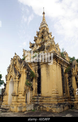 Stupa in Maha Aungmye Bonzan Kloster, Inwa, Mandalay, Myanmar Stockfoto