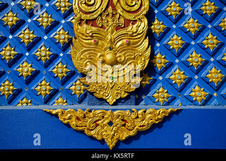 CHIANG RAI, THAILAND - Dezember 20, 2017: Sehr schöne Skulptur im Wat Rong Rong Sua Sua zehn oder zehn Tempel. Dieser Ort ist der beliebten Umgebung Stockfoto