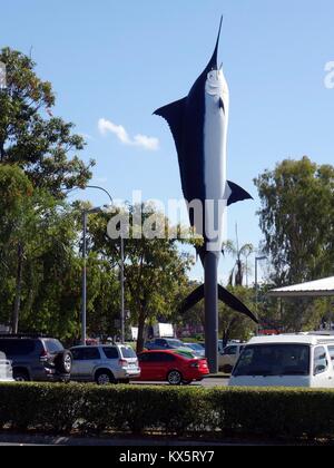 Eine Nachbildung eines Blue Marlin als Werbung Symbol in einem Einkaufszentrum. Stockfoto