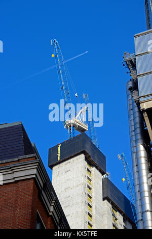 22 Bishopsgate Bau mit turmdrehkrane. London Entwicklung in der Londoner City AXA Real Estate und Lipton Rogers venture Stockfoto