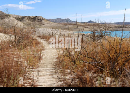 La Pedrera Reservoir in Orihuela. Es wurde 1983 fertiggestellt und liefert Wasser für landwirtschaftliche und kommunale verwenden. Spanien Stockfoto