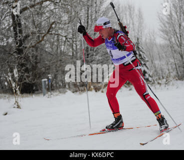 Shawn Blanke, nationalen Scots Guards von Utah, konkurriert in Soldier Hollow am 31.01.21, 2012 in der Biathlon Weltmeisterschaft teilnehmen. Die sportveranstaltung erforderlich Jedes Mitglied Ski- und Luftgewehrschießen zu kombinieren, und jeder Teilnehmer erhält für die beste Zeit in der 2-Tage lange Konkurrenz konkurrieren.{USA Air Force Foto von Airman 1st Class Kyle Russell/Unreleased} Stockfoto