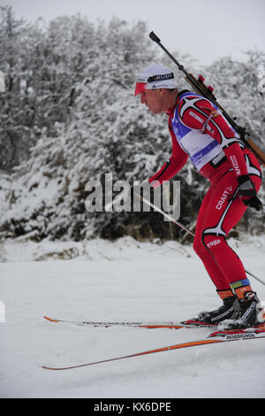 Shawn Blanke, nationalen Scots Guards von Utah, konkurriert in Soldier Hollow am 31.01.21, 2012 in der Biathlon Weltmeisterschaft teilnehmen. Die sportveranstaltung erforderlich Jedes Mitglied Ski- und Luftgewehrschießen zu kombinieren, und jeder Teilnehmer erhält für die beste Zeit in der 2-Tage lange Konkurrenz konkurrieren.{USA Air Force Foto von Airman 1st Class Kyle Russell/Unreleased} Stockfoto