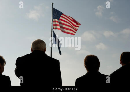 Utah Gouverneur Gary R. Herbert an der Utah State Capitol Building in Salt Lake City, Utah, dem 7. Januar 2013 eröffnet. Herbert begann seine erste volle Amtszeit mit seiner Einweihungsfeier mit einem 19-gun Salute und Überführung von der Pennsylvania National Guard, Auftritte von dem Mormon Tabernacle Choir, die Stimme Kinderchor und der Utah National Guard 23 Army Band. Herbert begann seine Ausführungen mit dem Dank an die engagierten Soldaten, die Männer und Frauen unserer Utah Armee und Air National Guard für Ihren Service, nicht nur an diesem Tag, aber für den Service und die Opfer, die Sie für uns alle singen Stockfoto