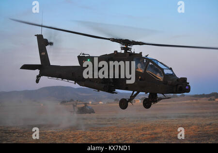 1-211 th ARB beteiligt sich an der Operation Thunder Hammer, eine Abteilung Ausbildung Veranstaltung mit 40 CAB von Kalifornien Nationalgarde, Juni 2014. Stockfoto