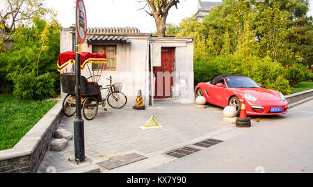 Eine Wohnung am Eingang zu einem Hutong in Peking, China Stockfoto