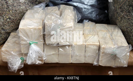 Säcke mit Seife traditionell im Libanon von Olivenöl. Stockfoto