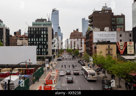 Ansicht des 10. Ave aus der High Line, NY Stockfoto