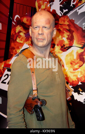 London, Vereinigtes Königreich, 08, Juli 2014. Madame Tussauds in London. Waxwork Statue von Bruce Willis. Stockfoto