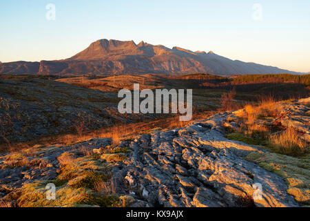 De Syv Søstre, Sieben Schwestern Gebirge, Alstahaug, Nordland, Norwegen Stockfoto