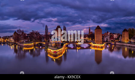 Mittelalterliche Brücke Ponts Couverts aus der Barrage Vauban in Straßburg Frankreich Stockfoto