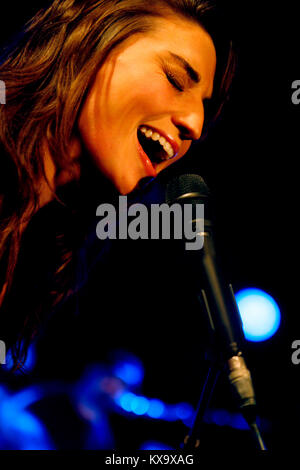 Der amerikanische Sänger, Songschreiber und Pianist Sara Bareilles führt ein Live Konzert bei Vega in Kopenhagen Dänemark 22/05 2008. Stockfoto