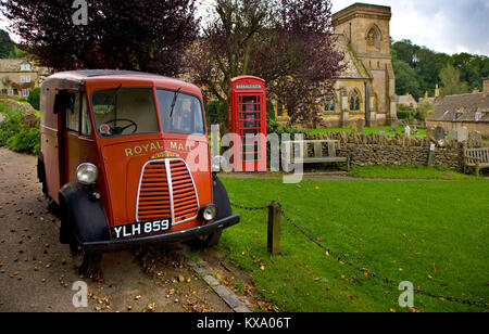 Morris Typ J 1950s Royal Mail Van in Snowshill Dorf Cotwolds UK Stockfoto