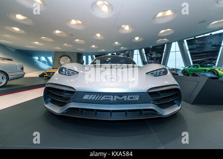 Ausstellung von slected Autos des AMG Niederlassung bei Mercedes Museum Stuttgart. Stockfoto