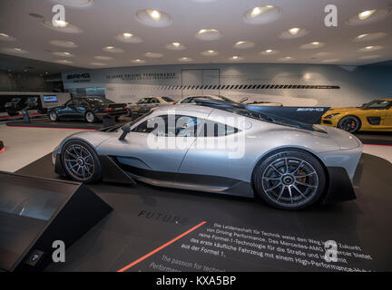 Ausstellung von slected Autos des AMG Niederlassung bei Mercedes Museum Stuttgart. Stockfoto