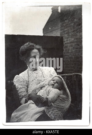 Edith Johnson und Baby Beryl, 1910 Stockfoto