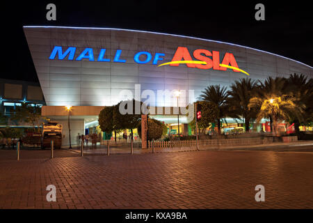 MANILA, Philippinen - 23. Februar: SM Mall of Asia (MOA) ist die 2. größte Mall in den Philippinen am 23. Februar 2013 in Manila, Philippinen. Es hat Stockfoto