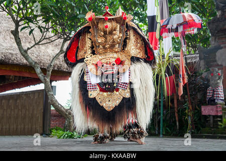 UBUD, BALI, Indonesien - 01. April: Barong Dance Show, die traditionellen balinesischen Leistung auf April 01, in Ubud, Bali, Indonesien 2011. Stockfoto