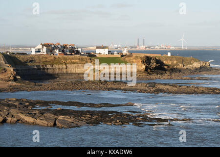 Collywell Bucht, das Meer und den Strand in Seaton Sluice mit Blyth, Northumberland, England, Großbritannien Stockfoto