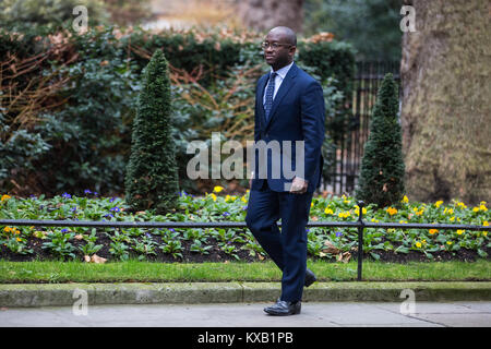 London, Großbritannien. 9. Januar, 2018. Sam Gyimah MP kommt an 10 Downing Street bei der Umgruppierung des Junior Minister von Premierminister Theresa May. Er war als Universitäten Minister ernannt. Credit: Mark Kerrison/Alamy leben Nachrichten Stockfoto