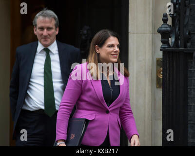 Downing Street, London, UK. 9 Jan, 2018. Minister der Regierung Alte und Neue in Downing Street für die wöchentliche Kabinettssitzung am Tag nach der Kabinettsumbildung. Caroline Nokes, Minister für Einwanderung, verlassen mit Damian Hinds, der Staatssekretär für Bildung. Credit: Malcolm Park/Alamy Leben Nachrichten. Stockfoto