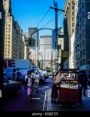 New York 1980s, Ecke East 34. Street und Park Avenue South, Panam Building in der Ferne, Manhattan, New York City, NY, NYC, USA, Stockfoto