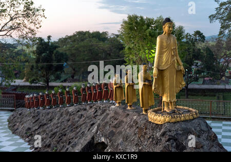 Kyauktaw Mahamuni Tempel, Rakhine, Myanmar (Birma) Stockfoto