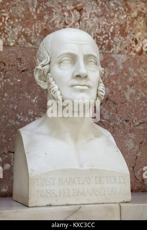 Russische Feldmarschall Michael Andreas Barclay de Tolly. Marmorbüste von deutschen Bildhauer Max von Widnmann (1841) in die Hall of Fame in der Gedenkstätte Walhalla bei Regensburg in Bayern, Deutschland. Stockfoto