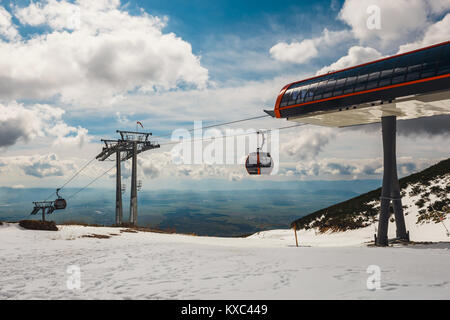 Seilbahn von Tatranska Lomnica, Skalnate Pleso in der hohen Tatra, Slowakei Stockfoto