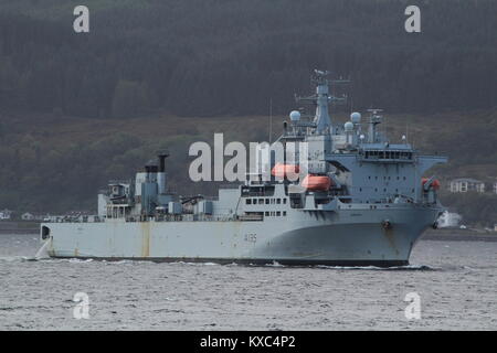 RFA Argus (A 135), eine primäre Unfallversicherung empfangende Schiff der Royal Fleet Auxiliary betrieben, Ankunft auf dem Clyde für Übung gemeinsame Krieger 17-2. Stockfoto