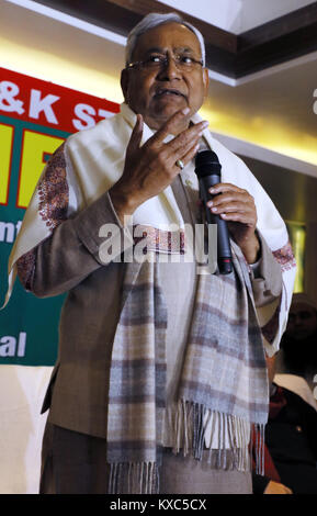 Jammu, Indien. 08 Jan, 2018. Nitish Kumar indischen Politikerin von Janta Dal United (JDU) und Chief Minister von Bihar visits heute in Jammu. Credit: Shilpa Thakur/Pacific Press/Alamy leben Nachrichten Stockfoto