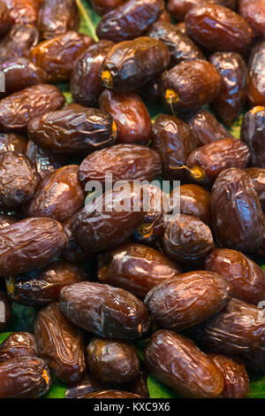 Termine für den Verkauf am Markt La Boqueria, La Rambla, Barcelona, Katalonien, Spanien. Stockfoto