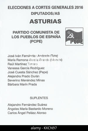 Stimmzettel aus Asturien für die spanischen Parlamentswahlen 2016 als Vertreter der Kommunistischen Partei der Völker Spaniens (PCPE). Stockfoto