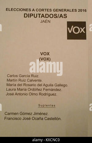 Ein offizieller Stimmzettel der spanischen Parlamentswahlen 2016, der die politische Partei Vox in der Provinz Jaén vertritt. Stockfoto