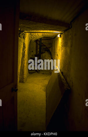 Malta 2. Weltkrieg und den Kalten Krieg Tunnel, der zweite Weltkrieg War Rooms, maltesische Tunnel der u-bahn Stockfoto