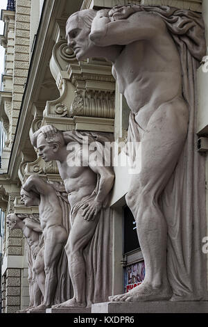 Haus der Vier Bengels, Karyatiden, Brünn, Brno, Südmähren, Tschechische Republik Stockfoto