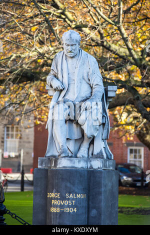 Statue von George Lachs, Propst 1888-1904, Trinity College Dublin Stockfoto