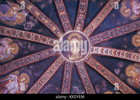 Byzantinische Fresken der Jungfrau Maria und Kind oder Kleinkind Jesus von Engeln im Westen Kuppel der Kapelle des byzantinischen Griechisch-orthodoxen Chora Kirche oder Kirche des Heiligen Erlösers in Chora, Istanbul, Türkei Umgeben Stockfoto