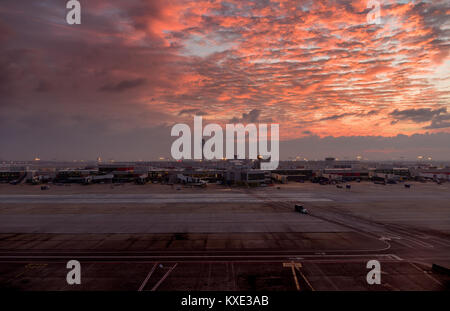 Sonnenaufgang über den internationalen Flughafen Hartsfield-Jackson Atlanta Stockfoto