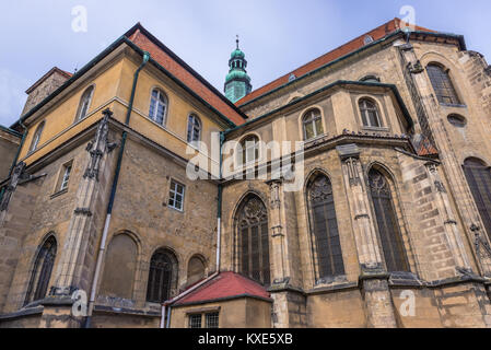 Die römisch-katholische Kirche der Himmelfahrt der Jungfrau Maria in der Stadt Klodzko, Woiwodschaft Niederschlesien in Polen Stockfoto